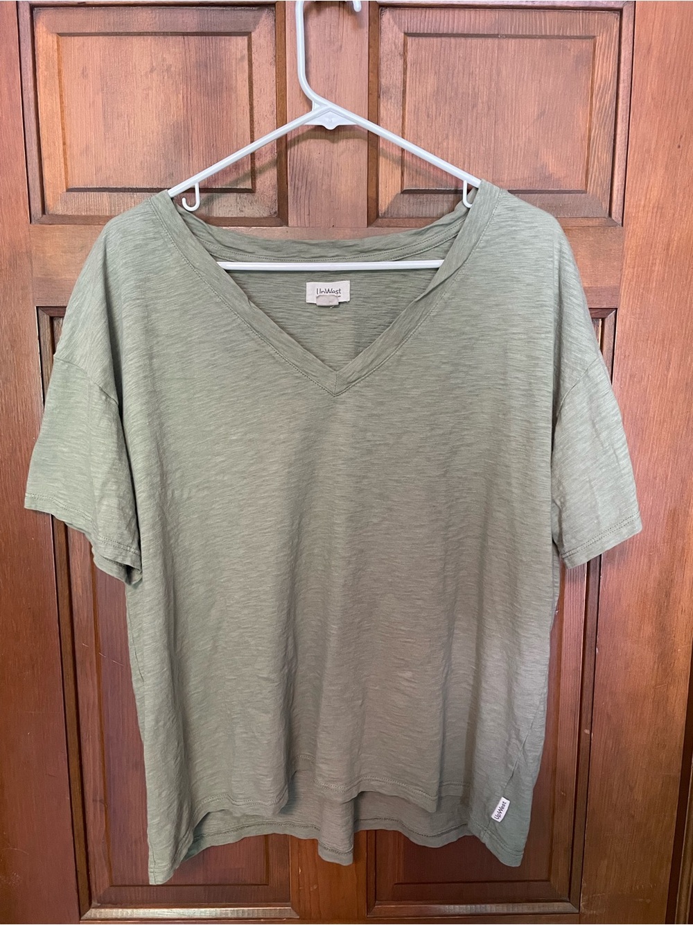 Lightweight V-Neck Up West Tee in Olive Green